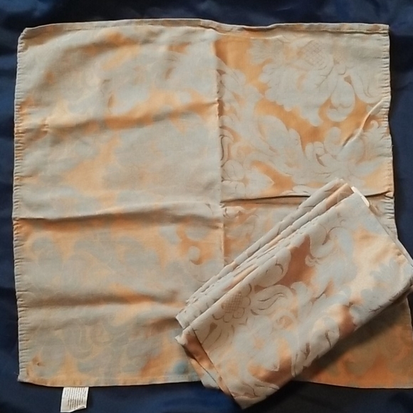 Set of 8 gold and gray damask table napkins - Picture 1 of 3